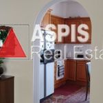 Rent 4 bedroom apartment of 160 m² in Glyfada
