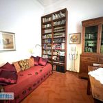 Affitto 6 camera casa di 150 m² in Firenze