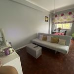 Rent a room of 80 m² in Massamá