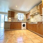 Rent 3 bedroom house of 107 m² in Chipping Norton