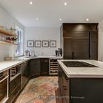 Rent 3 bedroom house of 487 m² in Toronto