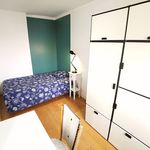 Rent 4 bedroom apartment of 60 m² in villejuif