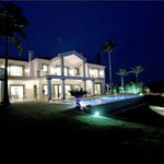 Rent 5 bedroom house of 618 m² in Malaga