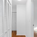 Rent 1 bedroom apartment of 700 m² in Mount Kisco