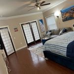 Rent 1 bedroom apartment of 58 m² in Long Beach