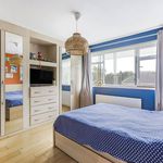 Rent 4 bedroom house in Barnet