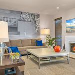 Rent 3 bedroom apartment of 195 m² in Long Beach
