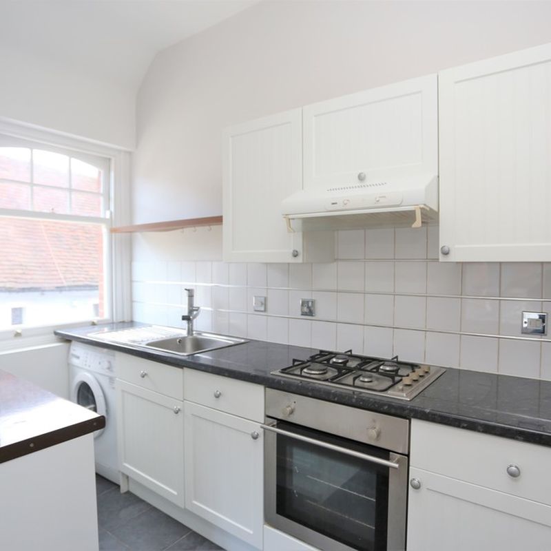 1 room apartment to let in Hedge End Bishops Waltham, Hamsphire united_kingdom