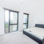 Rent 1 bedroom apartment of 534 m² in London