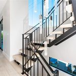 Rent 3 bedroom apartment of 200 m² in Corona Del Mar