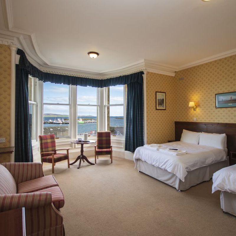 The Stromness Hotel  Triple Room (Has a Place)