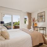 Rent 2 bedroom apartment of 170 m² in Marbella
