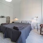 Rent 3 bedroom apartment of 125 m² in València