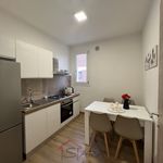 Rent a room of 90 m² in Padova