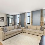 Rent 2 bedroom apartment of 990 m² in Chicago