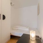 Appartement de 65 m² avec 2 chambre(s) en location à Brussel
