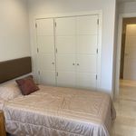 Rent 2 bedroom apartment of 118 m² in Marbella