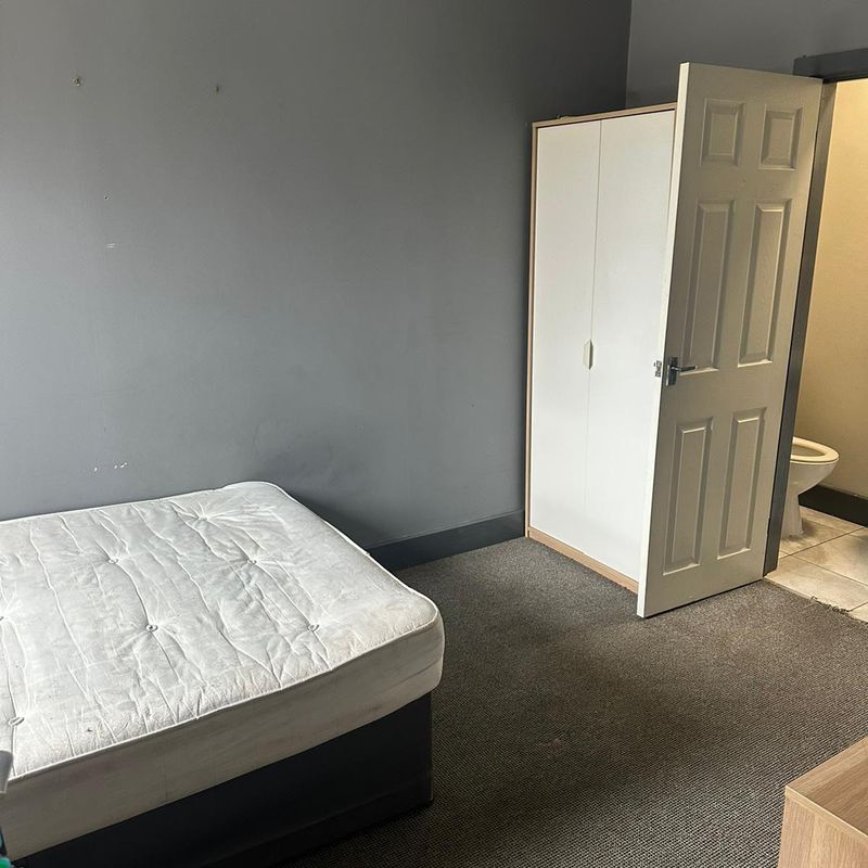 1 bedroom double room to rent Warmsworth