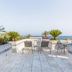 Rent 3 bedroom apartment of 305 m² in Marbella