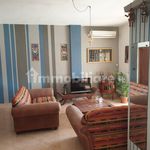 Rent 4 bedroom house of 120 m² in Gallipoli