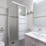 Rent a room of 125 m² in València