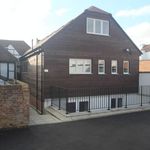 Rent 2 bedroom apartment in High Wycombe