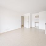 Rent 2 bedroom apartment of 46 m² in Le Lavandou