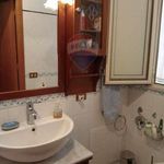 Affitto 4 camera casa di 105 m² in Palermo