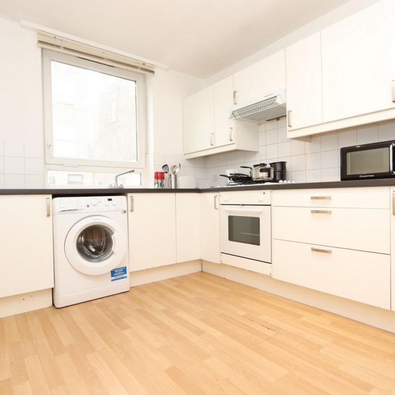Room in a 3 Bedroom Apartment, Hornsey Rd, London N19 4HT Holloway