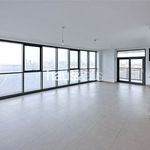Rent 3 bedroom apartment of 197 m² in Dubai
