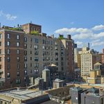 Rent 3 bedroom apartment of 161 m² in New York