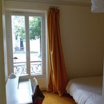 Rent 3 bedroom apartment of 50 m² in PARIS