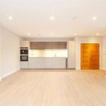 Rent 3 bedroom apartment of 94 m² in London