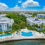 Rent 2 bedroom apartment of 990 m² in Miami