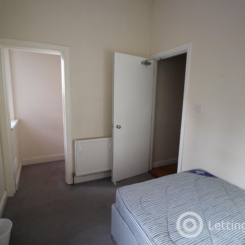 3 Bedroom Flat to Rent at Castle, Stirling, England Sheffield