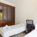 Rent 4 bedroom apartment of 132 m² in Barcelona