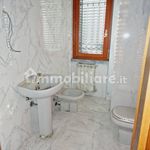 Rent 5 bedroom apartment of 130 m² in Carrara