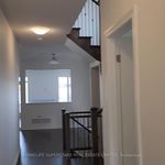 Rent 4 bedroom apartment of 285 m² in Milton