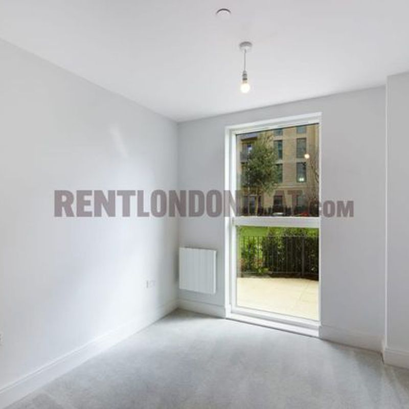 Flat to rent in Memorial Avenue, Slough SL1 Egypt