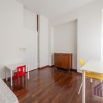 Rent 3 bedroom apartment of 105 m² in Milano