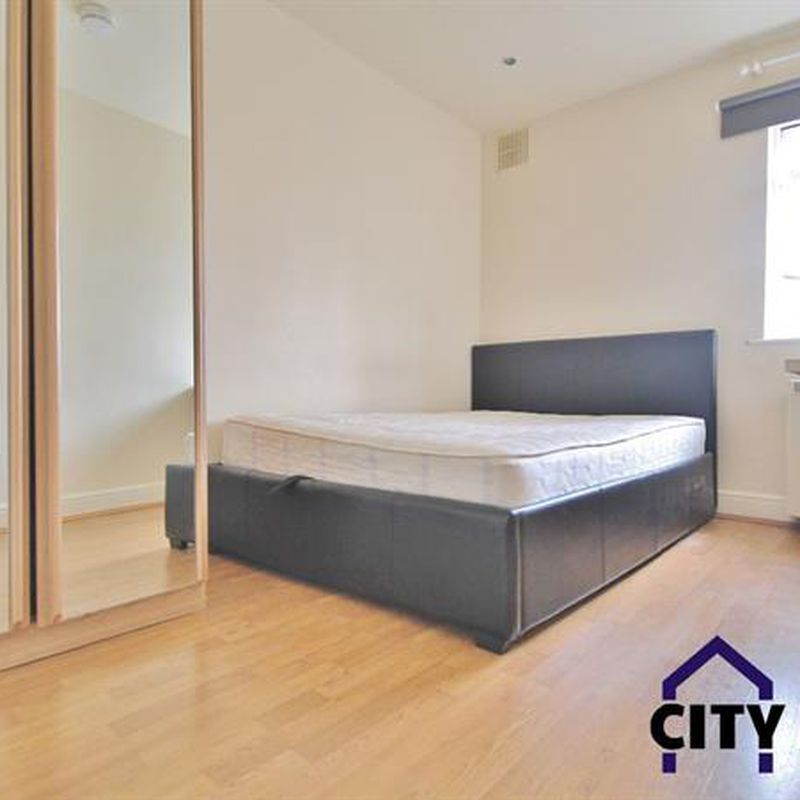 To Let - Criterion Mews, Archway N19 - £3,200 pcm Upper Holloway