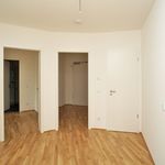 Miete 4 Schlafzimmer wohnung von 117 m² in Dresden