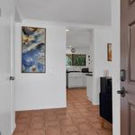 Rent 3 bedroom apartment of 120 m² in Palm Desert