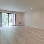 Rent 3 bedroom apartment of 117 m² in Fairfax