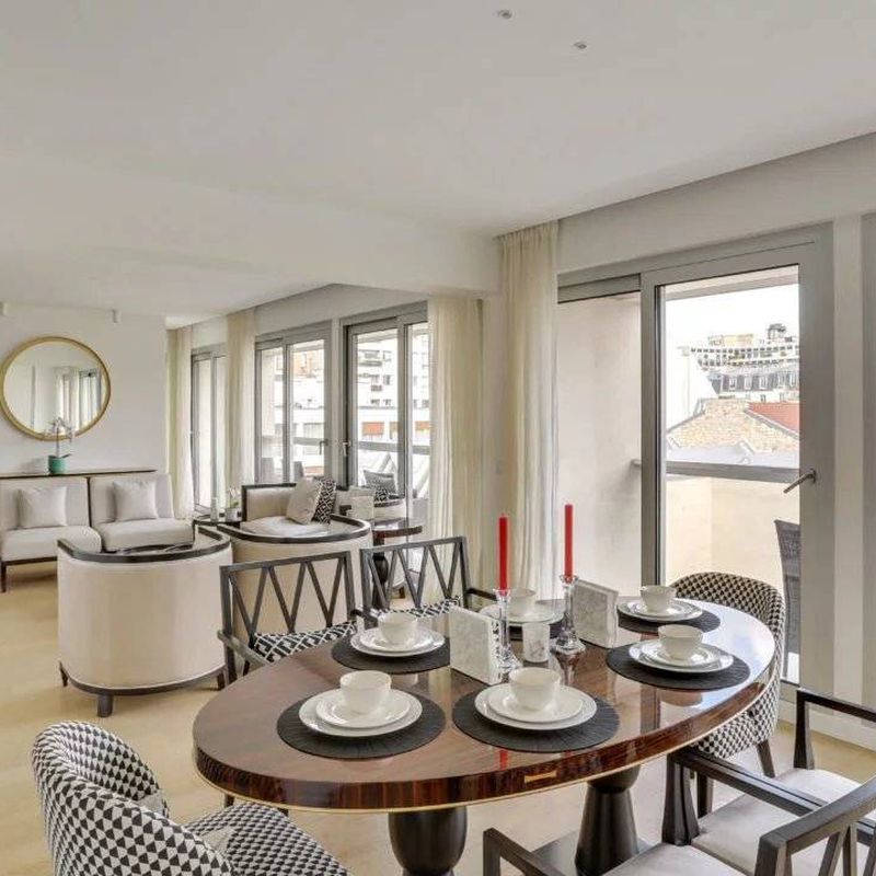 Property Rental : Apartment in Paris 7th, Invalides district - Chambard Real Estate. Paris 7ème