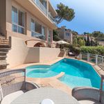 Rent 8 bedroom house of 263 m² in Calvià