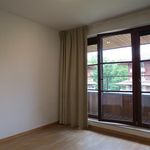 Rent 3 bedroom apartment of 91 m² in Auderghem