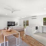 Rent 3 bedroom house in Airlie Beach - Cannonvale