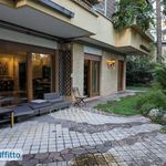 Affitto 6 camera appartamento di 240 m² in Rome
