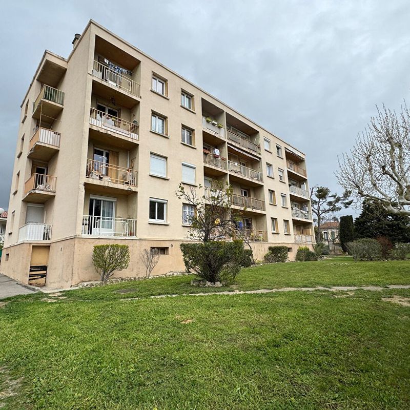 Beaumont 13012 Appartement type 3, balcon et cave à louer Marseille 12ème